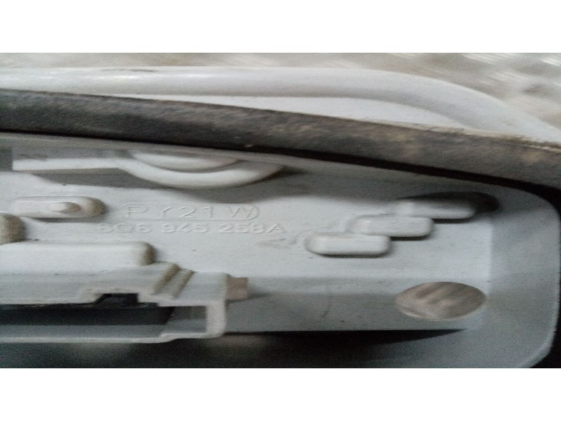 Recambio de portalamparas trasero derecho para  referencia OEM IAM 6Q6945258A   Recambio de portalamparas trasero derecho para  referencia OEM IAM 6Q6945258A