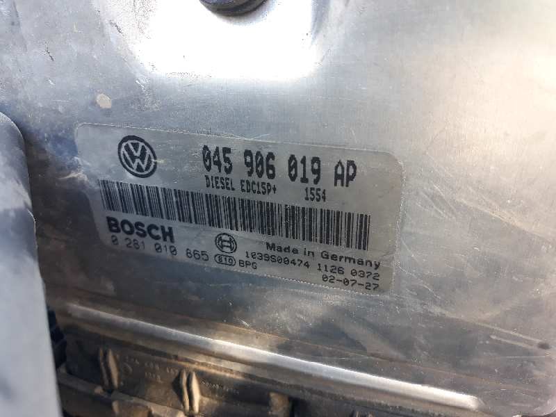 Recambio de centralita motor uce para volkswagen polo (9n1) trendline   |   11.01 - 12.05 | 2001 - 2005 | 75 cv / 55 kw referenc