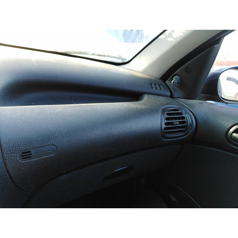 Recambio de airbag delantero derecho para peugeot 206 berlina 1.4 hdi   |   0.98 - ... | 1998 | 68 cv / 50 kw referencia OEM IAM