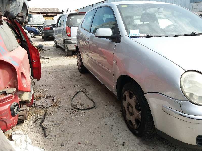 volkswagen polo (9n1) 1.2 12v   |   0.01 - ... | 2001 | 64 cv / 47 kw del año 2001