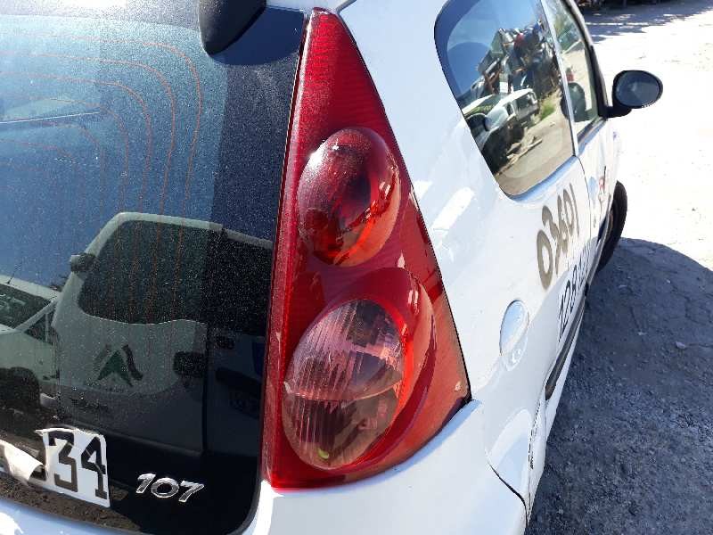 Recambio de piloto trasero derecho para peugeot 107 urban   |   05.05 - 12.10 | 2005 - 2010 | 54 cv / 40 kw referencia OEM IAM 6