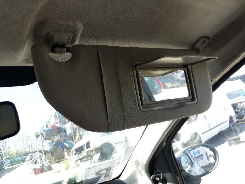 Recambio de parasol derecho para peugeot 107 urban   |   05.05 - 12.10 | 2005 - 2010 | 54 cv / 40 kw referencia OEM IAM   