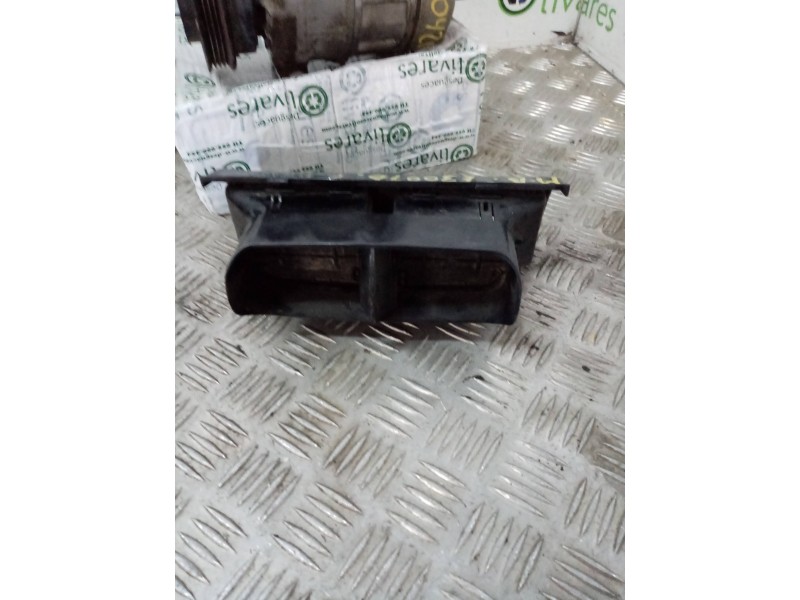 Recambio de rejilla aireadora para  referencia OEM IAM 2108300054  