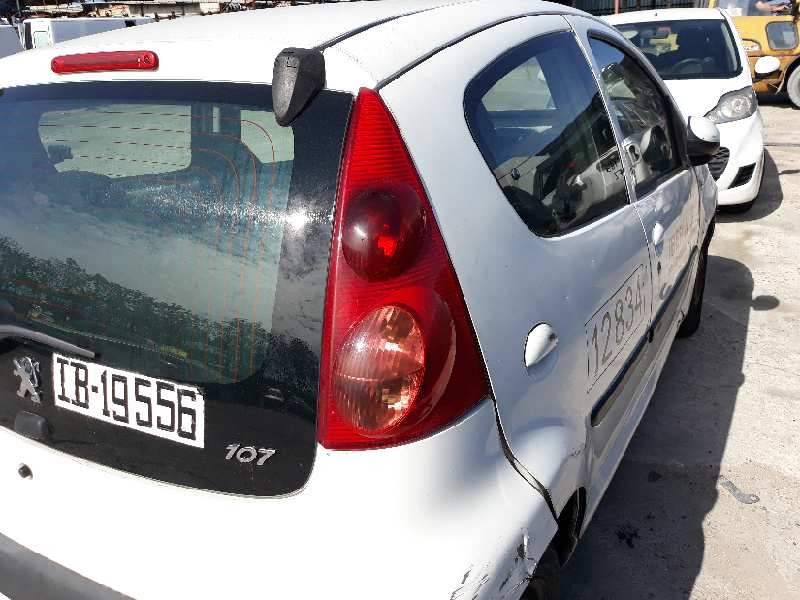 Recambio de piloto trasero derecho para peugeot 107 urban   |   05.05 - 12.10 | 2005 - 2010 | 54 cv / 40 kw referencia OEM IAM 6