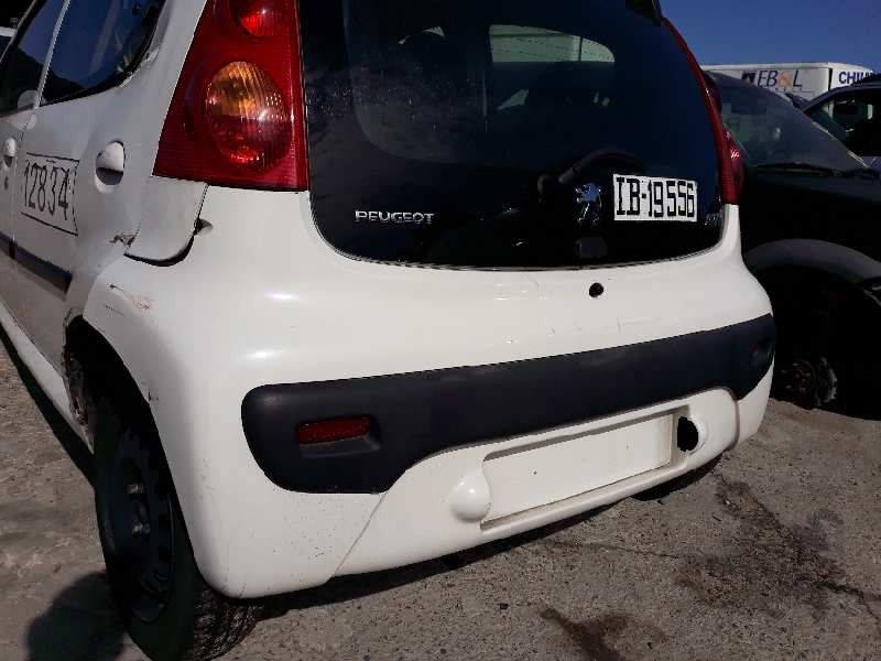 Recambio de paragolpes trasero para peugeot 107 urban   |   05.05 - 12.10 | 2005 - 2010 | 54 cv / 40 kw referencia OEM IAM 7013A