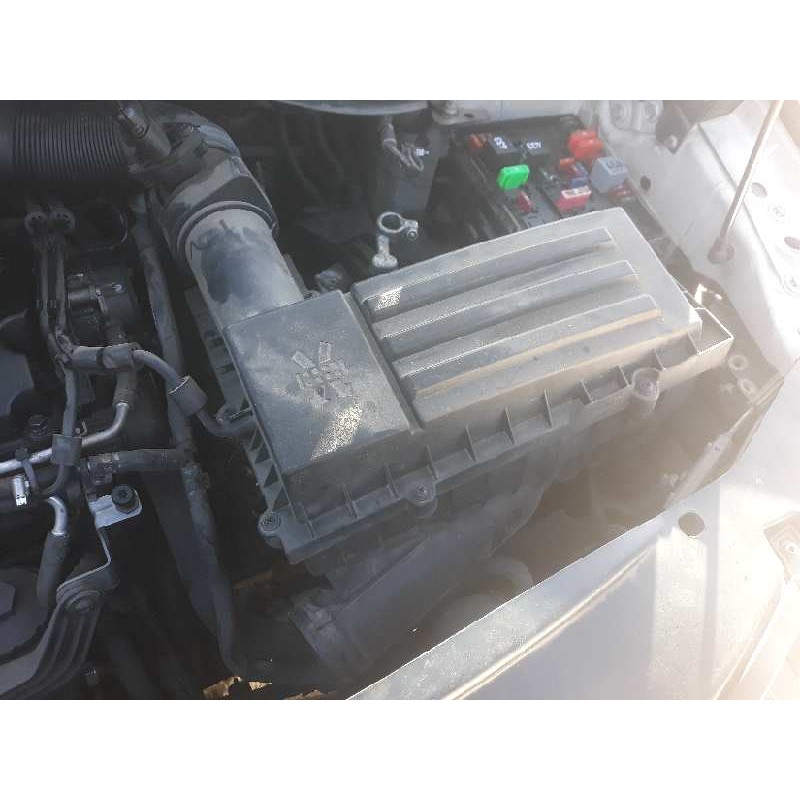 Recambio de filtro aire para volkswagen caddy ka/kb (2k) 1.9 tdi   |   0.03 - 0.10 | 2003 - 2010 | 105 cv / 77 kw referencia OEM