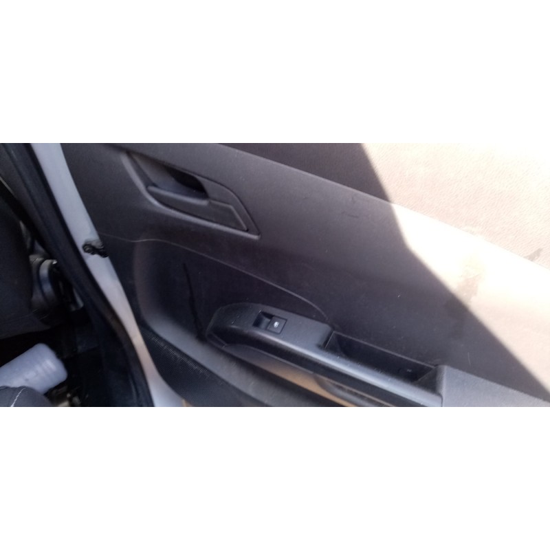 Recambio de guarnecido puerta delantera derecha para chevrolet aveo berlina hatchback 1.2 cat   |   0.11 - ... | 2011 | 86 cv / 