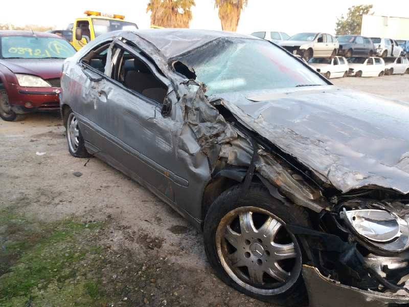 mercedes clase c (w203) sportcoupe c 220 cdi (la) (203.708)   |   04.03 - 12.08 | 2003 - 2008 | 150 cv / 110 kw del año 2003