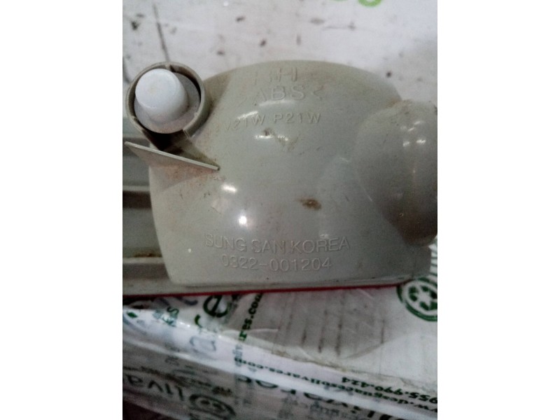 Recambio de faro antiniebla trasero derecho para  referencia OEM IAM 0322001204  