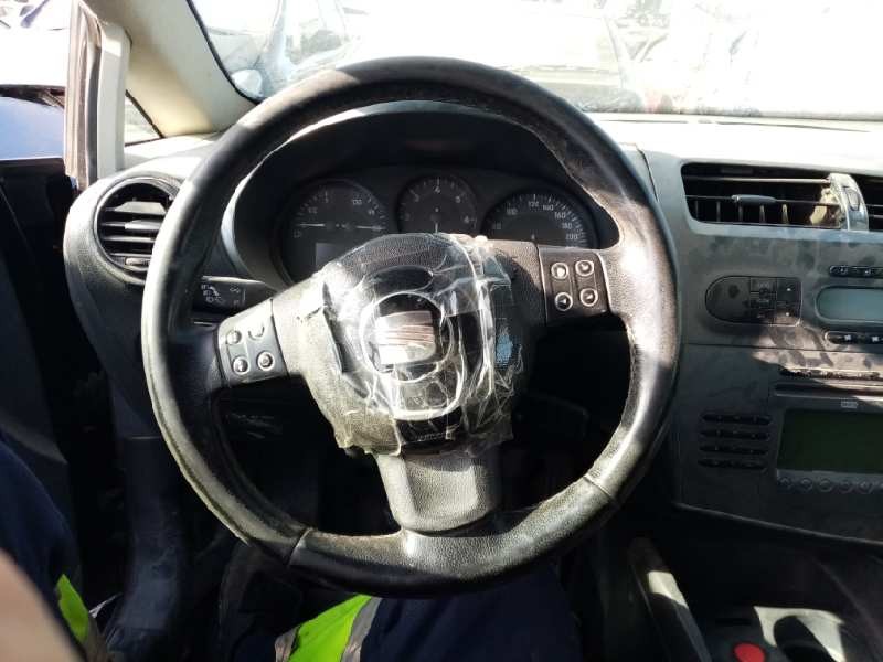 Recambio de volante para seat leon (1p1) 1.9 tdi   |   0.05 - ... | 2005 | 105 cv / 77 kw referencia OEM IAM   