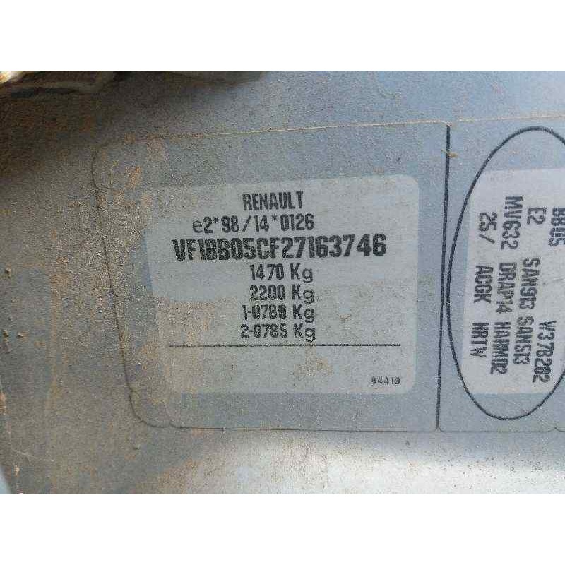 renault clio ii fase ii (b/cb0) 1.2   |   0.01 - ... | 2001 | 75 cv / 55 kw del año 2001