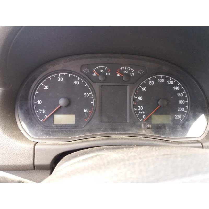 volkswagen polo (9n1) 1.2 12v   |   0.01 - ... | 2001 | 64 cv / 47 kw del año 2001