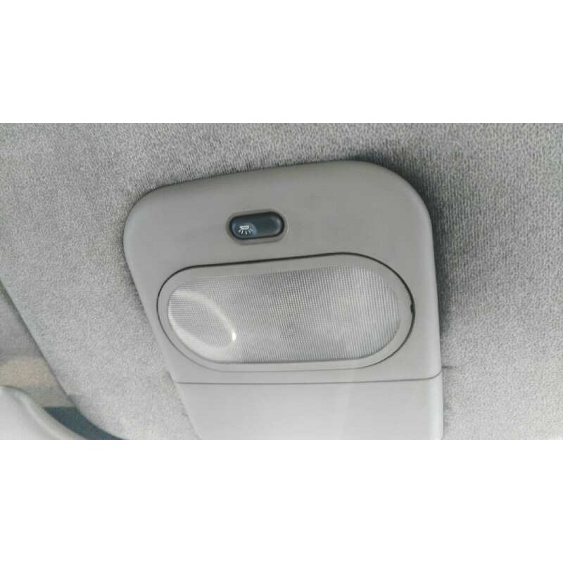 Recambio de luz interior para renault master desde 98 2.2 diesel   |   0.98 - 0.03 | 1998 - 2003 | 90 cv / 66 kw referencia OEM 