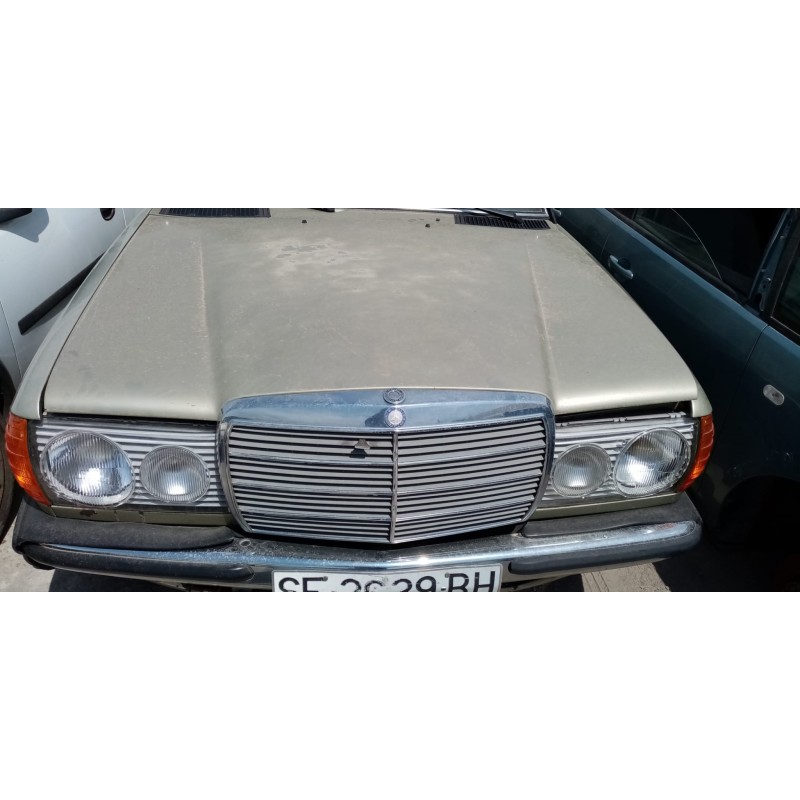 Recambio de capot para mercedes clase e (w123) berlina+coupe 2.3   |   0.76 - ... | 1976 | 109 cv / 80 kw referencia OEM IAM   