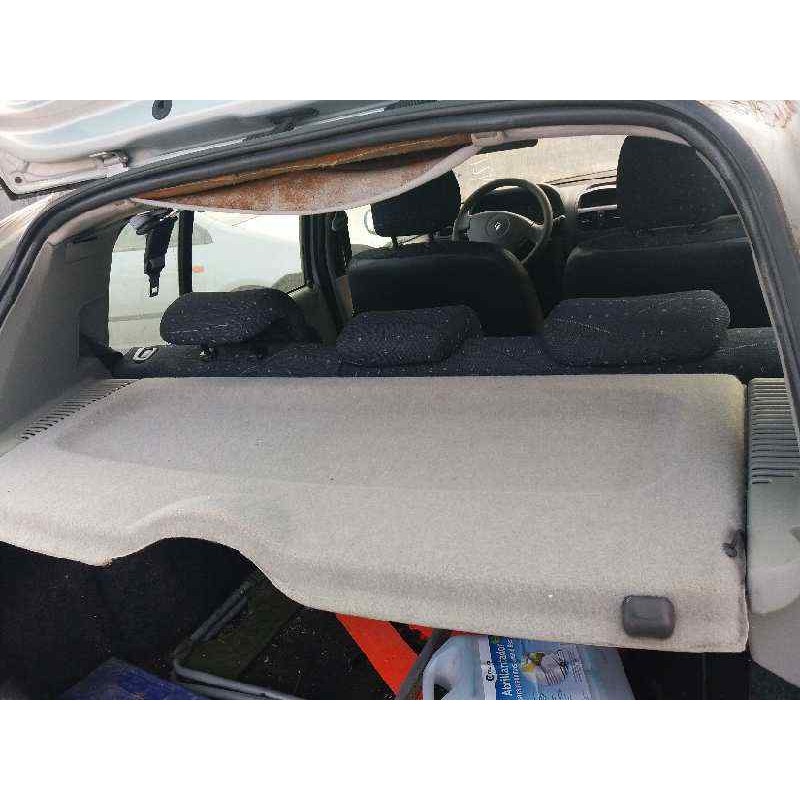 renault clio ii fase ii (b/cb0) 1.2   |   0.01 - ... | 2001 | 75 cv / 55 kw del año 2001