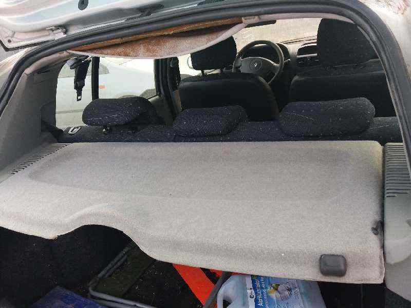 renault clio ii fase ii (b/cb0) 1.2   |   0.01 - ... | 2001 | 75 cv / 55 kw del año 2001