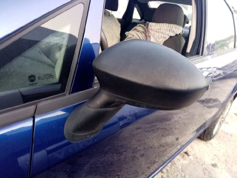 Recambio de retrovisor izquierdo para fiat linea (110)    |   0.07 - ... | 2007 referencia OEM IAM   