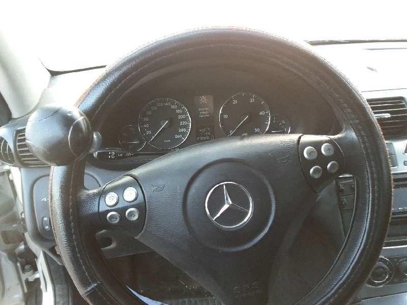 mercedes clase c (w203) sportcoupe c 220 cdi (la) (203.708)   |   04.03 - 12.08 | 2003 - 2008 | 150 cv / 110 kw del año 2003