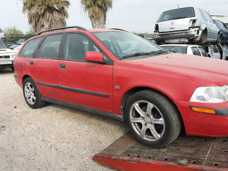 volvo v40 familiar 1.9 d+ (85kw)   |   04.00 - 12.05 | 2000 - 2005 | 116 cv / 85 kw del año 2000