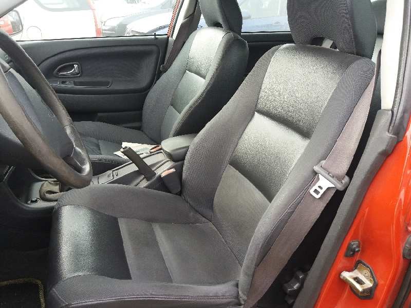 volvo v40 familiar 1.9 d+ (85kw)   |   04.00 - 12.05 | 2000 - 2005 | 116 cv / 85 kw del año 2000