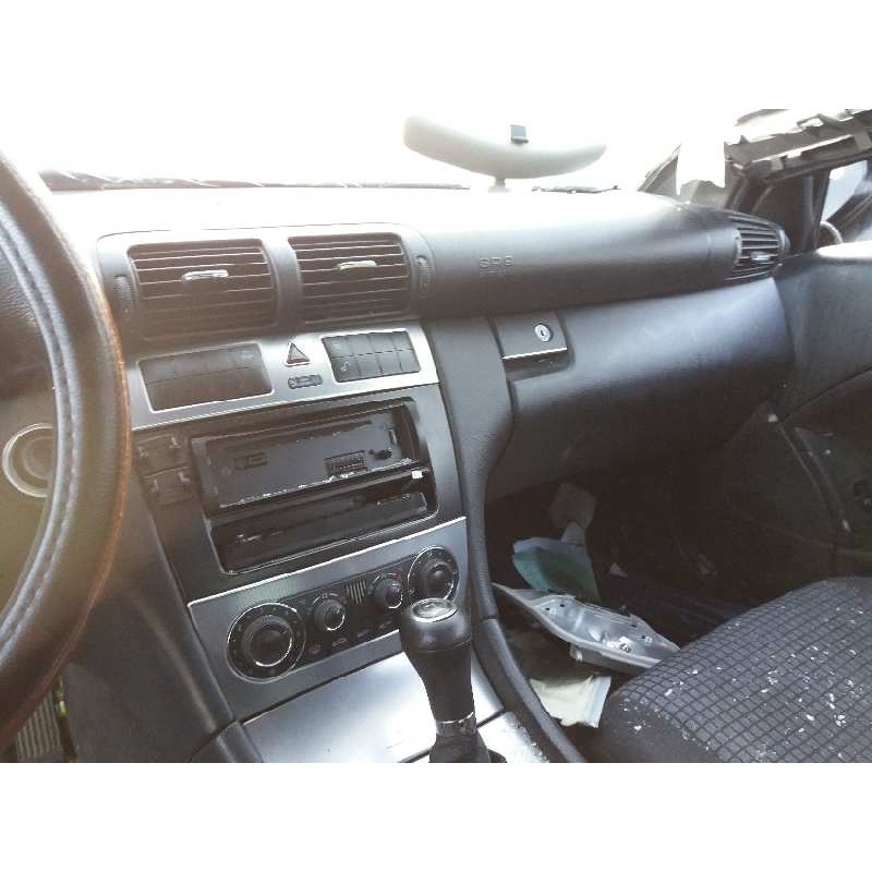 mercedes clase c (w203) sportcoupe c 220 cdi (la) (203.708)   |   04.03 - 12.08 | 2003 - 2008 | 150 cv / 110 kw del año 2003