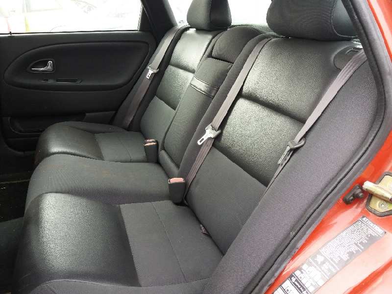 volvo v40 familiar 1.9 d+ (85kw)   |   04.00 - 12.05 | 2000 - 2005 | 116 cv / 85 kw del año 2000