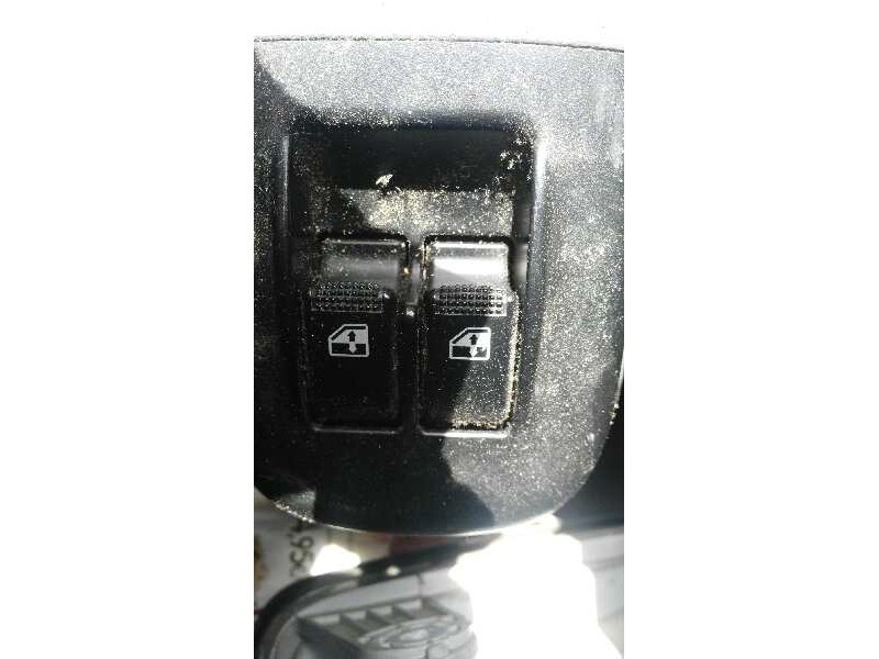 Recambio de mando elevalunas trasero derecho para hyundai atos (em) 1.1 gls   |   08.05 - ... | 2005 | 63 cv / 46 kw referencia 