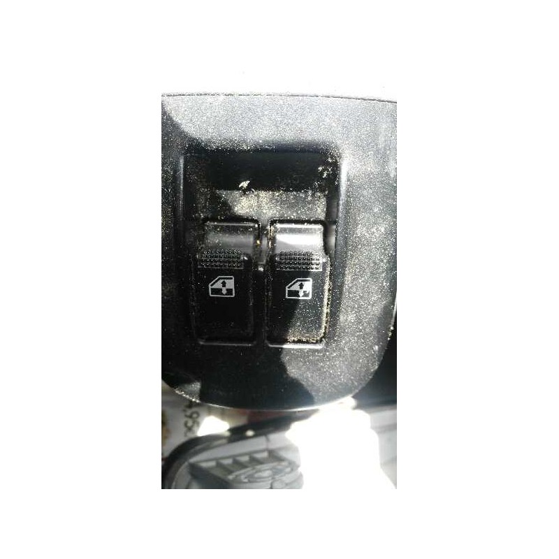 Recambio de mando elevalunas trasero derecho para hyundai atos (em) 1.1 gls   |   08.05 - ... | 2005 | 63 cv / 46 kw referencia 