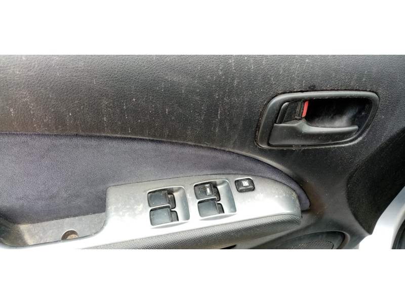 Recambio de guarnecido puerta delantera izquierda para mitsubishi outlander (cu0w) 2.0 cat   |   0.03 - 0.06 | 2003 - 2006 | 136
