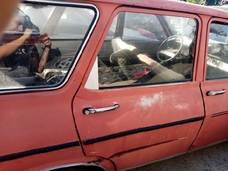 Recambio de puerta trasera derecha para renault 12  12   |   ... | 0 referencia OEM IAM   