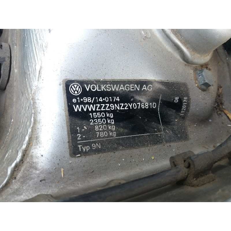 volkswagen polo (9n1) 1.2 12v   |   0.01 - ... | 2001 | 64 cv / 47 kw del año 2001