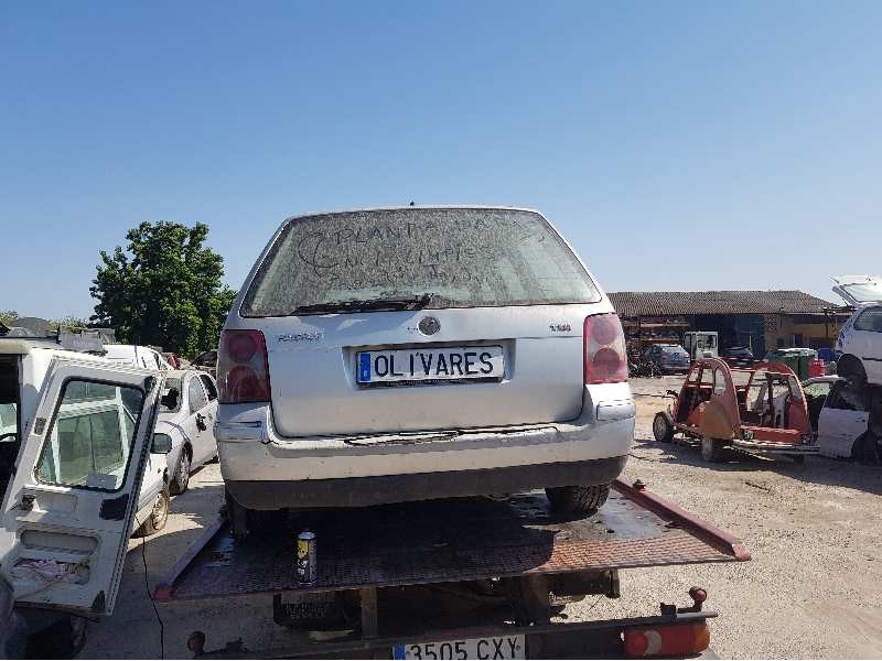 volkswagen passat variant (3b6) highline   |   10.00 - 12.05 | 2000 - 2005 | 131 cv / 96 kw del año 2000