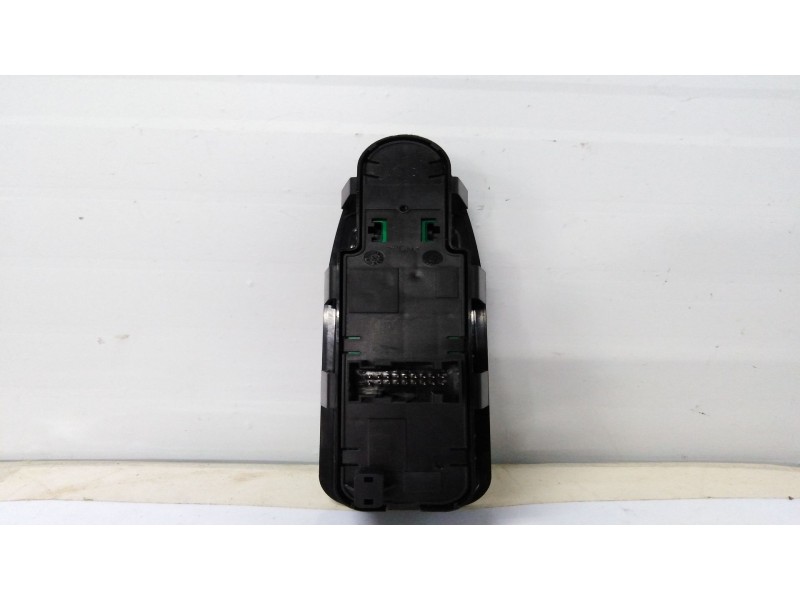 Recambio de mando elevalunas delantero izquierdo para  referencia OEM IAM   