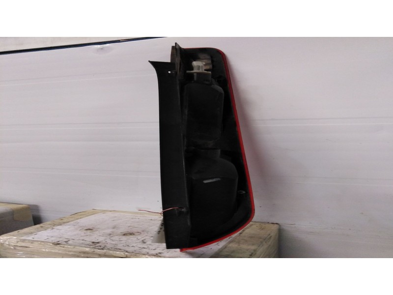 Recambio de piloto trasero izquierdo para ford focus berlina (cap) trend   |   03.05 - 12.07 | 2005 - 2007 | 116 cv / 85 kw refe