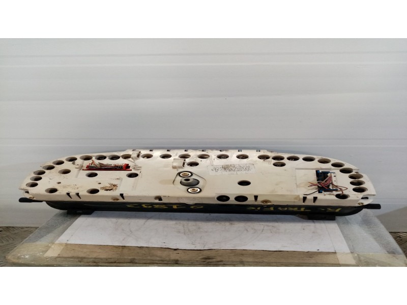 Recambio de cuadro instrumentos para renault trafic (desde 5.89) 1.9 diesel   |   0.89 - ... | 1989 | 60 cv / 44 kw referencia O Recambio de cuadro instrumentos para renault trafic (desde 5.89) 1.9 diesel   |   0.89 - ... | 1989 | 60 cv / 44 kw referencia O