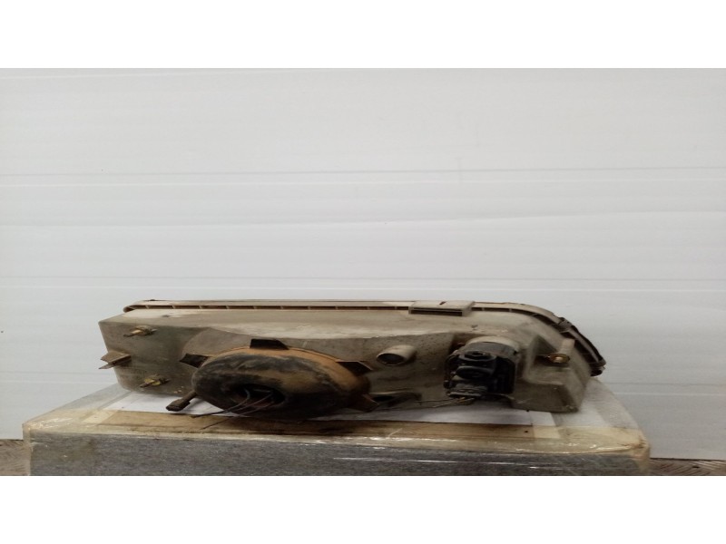 Recambio de faro izquierdo para peugeot boxer caja cerrada (rs2850)(230)(02) 1000  d   |   02.99 - ... | 1999 | 69 cv / 51 kw re