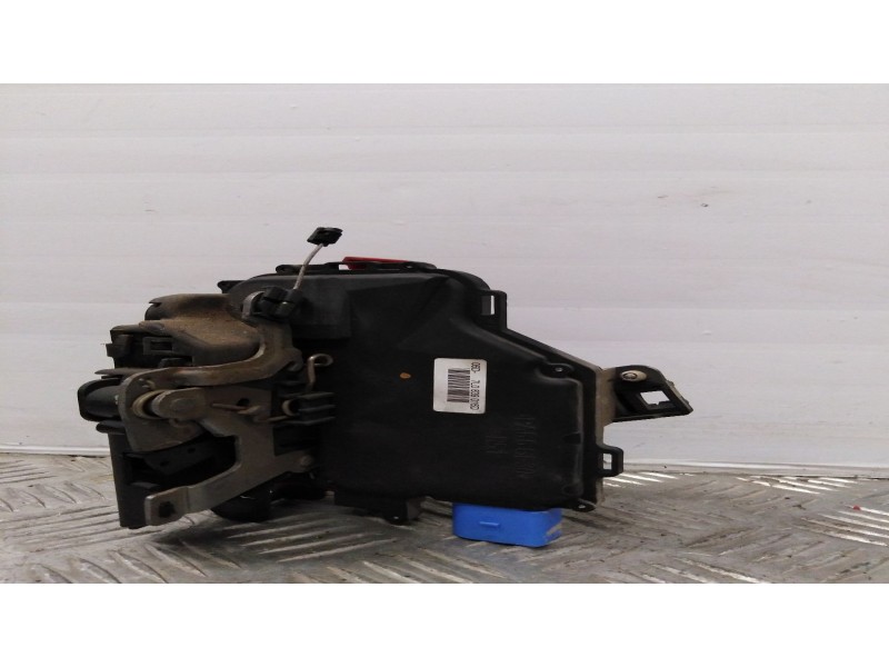Recambio de cerradura puerta trasera derecha para volkswagen touran (1t1)    |   0.03 - 0.06 | 2003 - 2006 referencia OEM IAM 7L