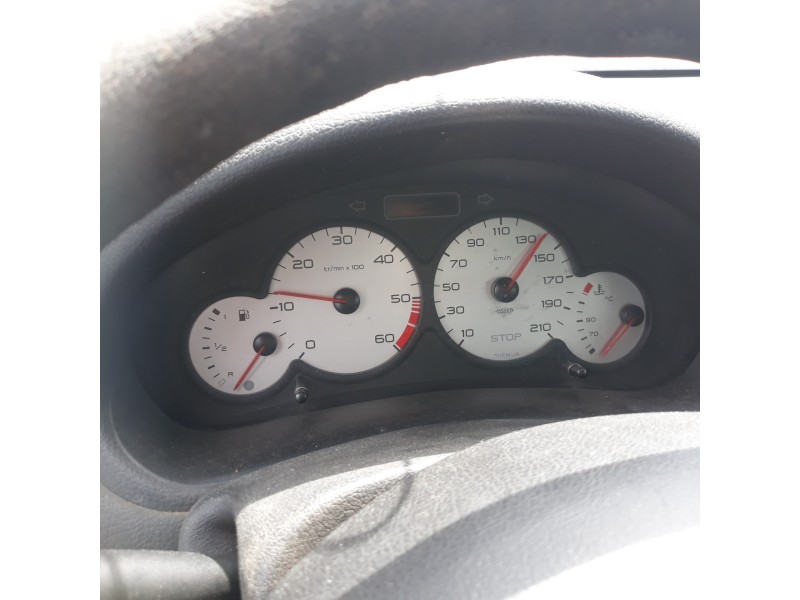 peugeot 206 berlina 1.4 hdi   |   0.98 - ... | 1998 | 68 cv / 50 kw del año 1998