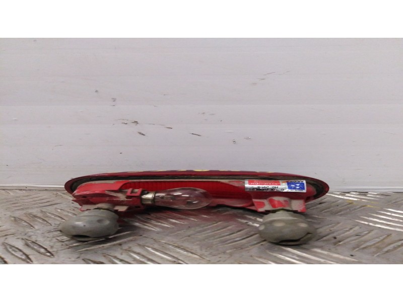 Recambio de luz central de freno para renault master                  desde 98    |   ... | 0 - 2003 referencia OEM IAM 77003087