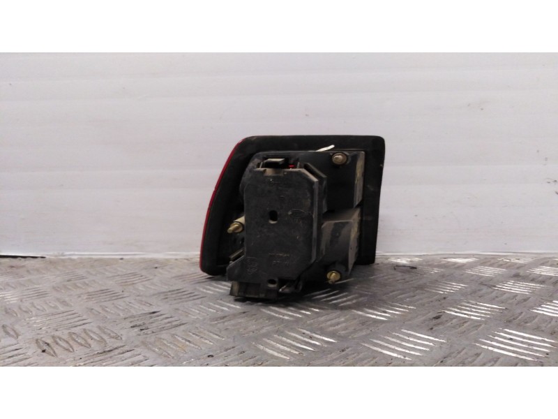 Recambio de piloto trasero derecho para seat toledo (1l)    |   0.91 - 0.99 | 1991 - 1999 referencia OEM IAM   