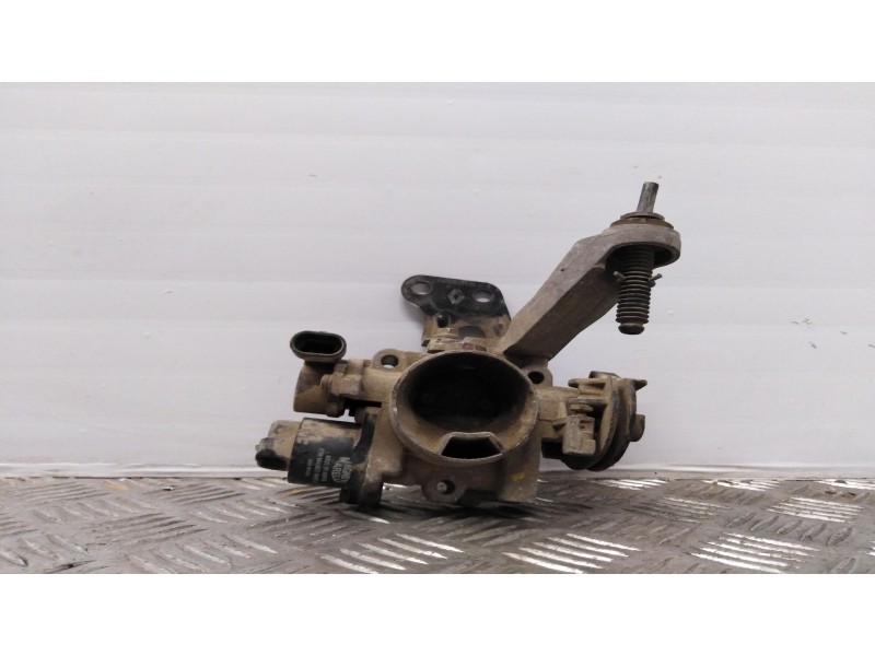 Recambio de caja mariposa para renault kangoo rn 1.2 referencia OEM IAM 102698A  