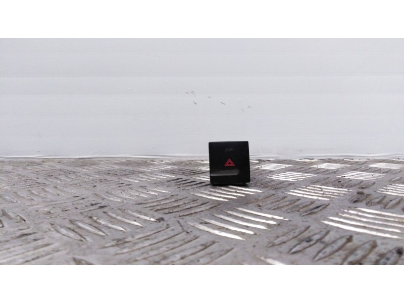 Recambio de warning para peugeot 406 break (s1/s2)    |   0.97 - 0.05 | 1997 - 2005 referencia OEM IAM   