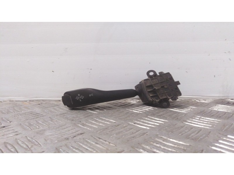 Recambio de mando intermitentes para bmw serie 3 berlina (e46) 320d   |   09.01 - 12.06 | 2001 - 2006 | 150 cv / 110 kw referenc