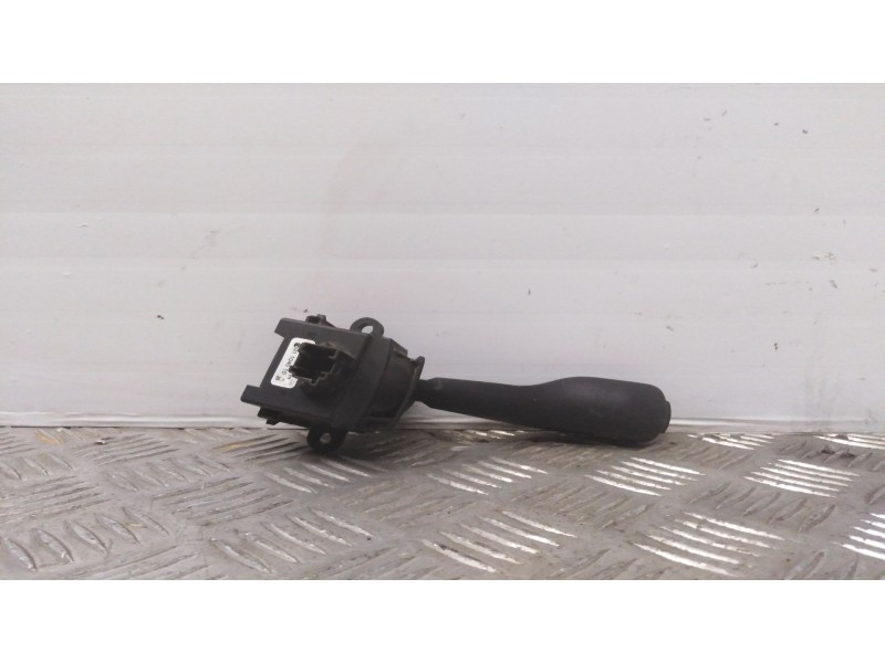 Recambio de mando intermitentes para bmw serie 3 berlina (e46) 320d   |   09.01 - 12.06 | 2001 - 2006 | 150 cv / 110 kw referenc