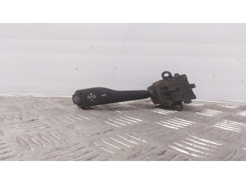 Recambio de mando intermitentes para bmw serie 3 berlina (e46) 320d   |   04.98 - 12.01 | 1998 - 2001 | 136 cv / 100 kw referenc