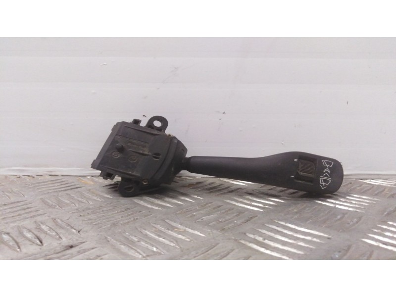 Recambio de mando limpia para bmw serie 3 berlina (e46) 320d   |   04.98 - 12.01 | 1998 - 2001 | 136 cv / 100 kw referencia OEM 