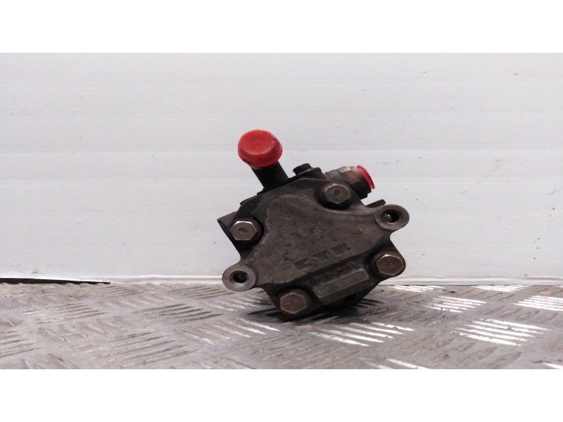Recambio de bomba servodireccion para seat leon (1m1) 1.9 tdi   |   0.99 - ... | 1999 | 110 cv / 81 kw referencia OEM IAM  KYB 