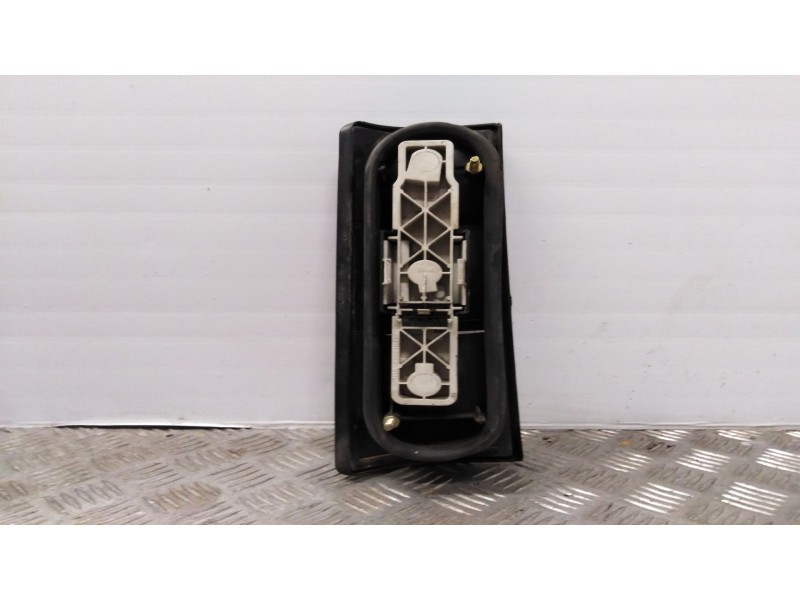 Recambio de piloto trasero derecho para renault express    |   ... | 0 referencia OEM IAM   