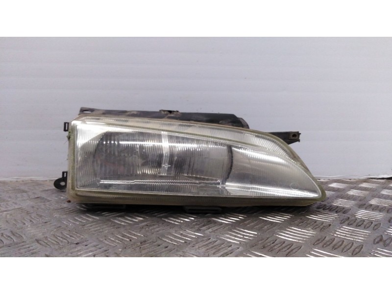 Recambio de faro derecho para peugeot partner (s1) 1.9 diesel   |   0.96 - ... | 1996 | 69 cv / 51 kw referencia OEM IAM   