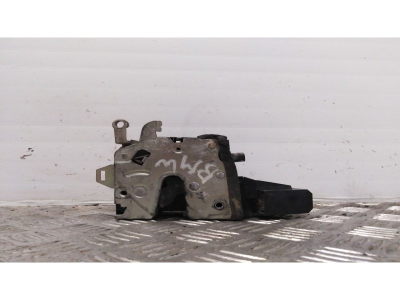 Recambio de cerradura puerta delantera izquierda para bmw serie 5 berlina (e39)    |   0.95 - 0.03 | 1995 - 2003 referencia OEM 